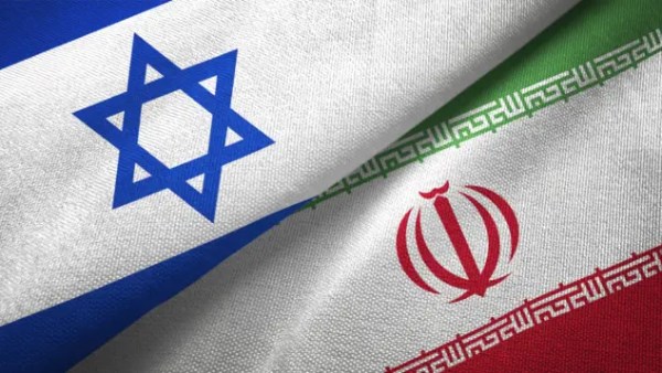رئيس وزراء باكستان: ندعو جميع الأطراف لممارسة ضبط النفس وإعطاء فرصة للسلام