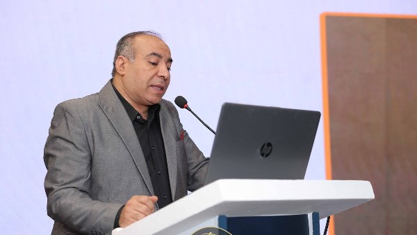 الدكتور نبيل فكري: بطانة الرحم المهاجرة الألم الصامت الذي يختبئ خلف آلام الدورة الشهرية