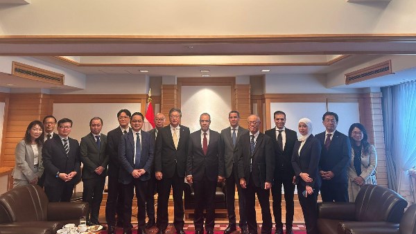 وزير الخارجية يلتقي رئيس مجلس إدارة رابطة وكلاء السفر اليابانية وممثلي عدد من كبرى شركات السياحة باليابان