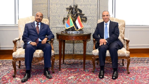 مصر وإريتريا تتمسكان بسيادة دول البحر الأحمر وترفضان أي أدوار أمنية خارجية