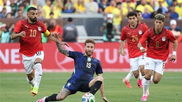 مباراة مصر والبرازيل.. ناقد رياضي: التجربة مفيدة لكن الأخطاء الدفاعية مقلقة قبل المونديال