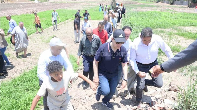 محافظ الغربية يعيد 11 فدانا للإنتاج الزراعي بعد إزالة تشوينات (صور)