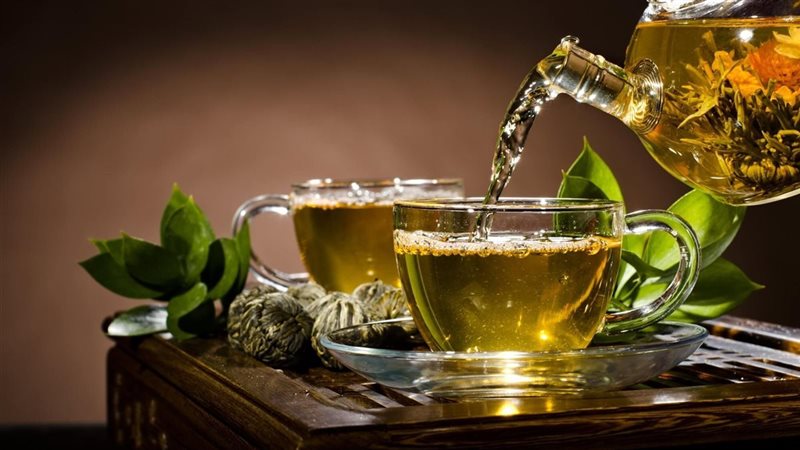 ماذا يحدث للقلب والكبد عند شرب الشاي الأخضر يوميا؟