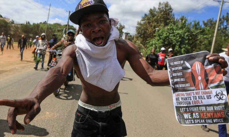 Young Kenyans protest Ebola quarantine centre for US citizens