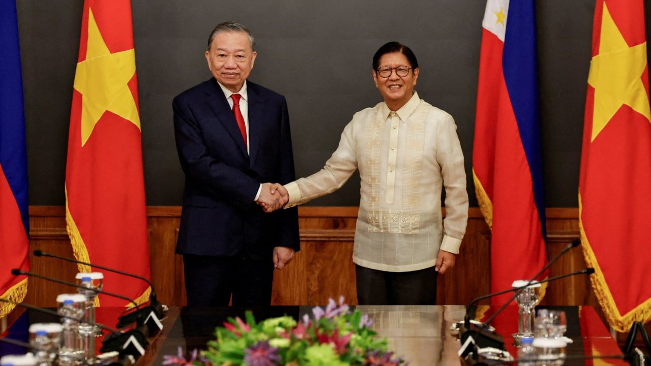 Philippines, Vietnam close ranks on South China Sea as To Lam visits