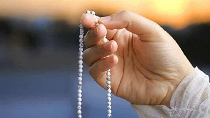 أذكار المساء مكتوبة ووقت ترديدها.. تكفيك شر الشيطان