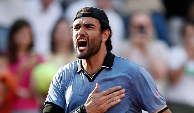 Berrettini returns to French Open quarter-finals
