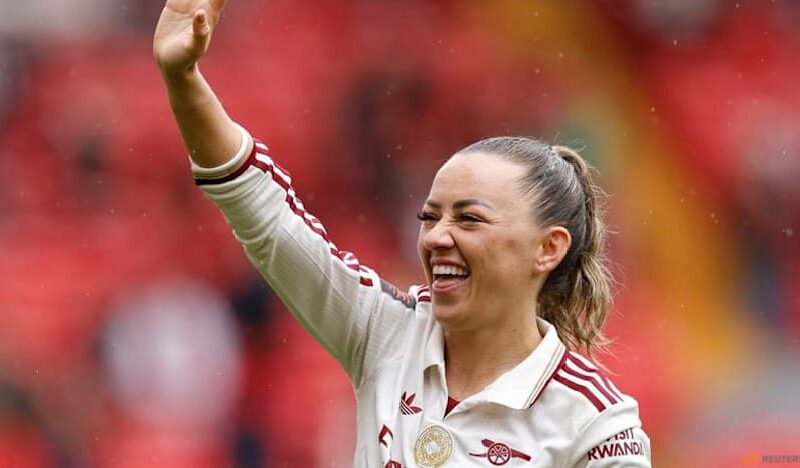 Chelsea sign Ireland women’s captain McCabe