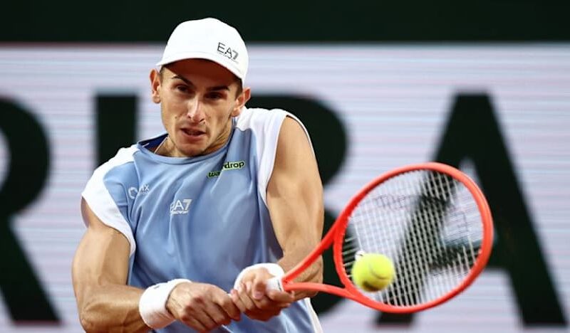 No Sinner, no problem as marathon man Arnaldi makes it three Italian men in Paris last eight