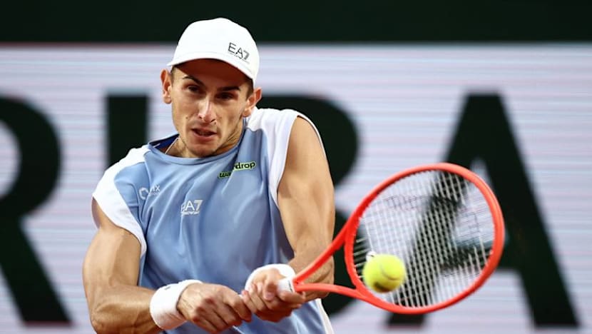 No Sinner, no problem as marathon man Arnaldi makes it three Italian men in Paris last eight