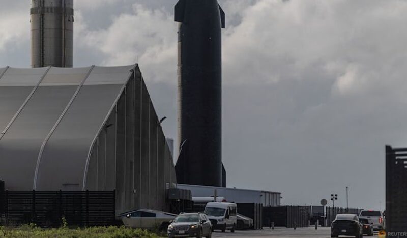 Morningstar values SpaceX at $780 billion, half its IPO target