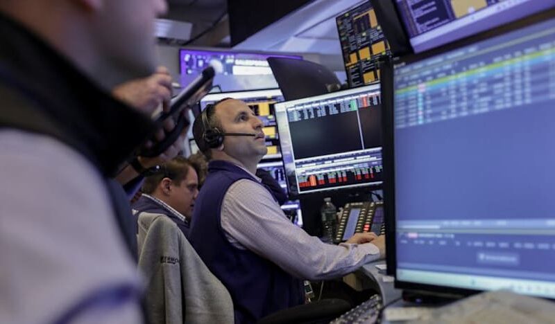 Retail investors fuel record buying in US software ETF as AI trade broadens