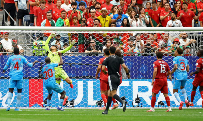 الكونغو الديمقراطية تفرض التعادل الإيجابي 1-1 على البرتغال وتحرز أول نقطة في تاريخها بالمونديال