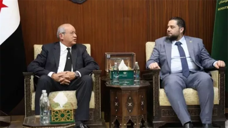 وزير الإسكان السوري يبحث مع نجيب ساويرس الاستثمار العقاري في سوريا