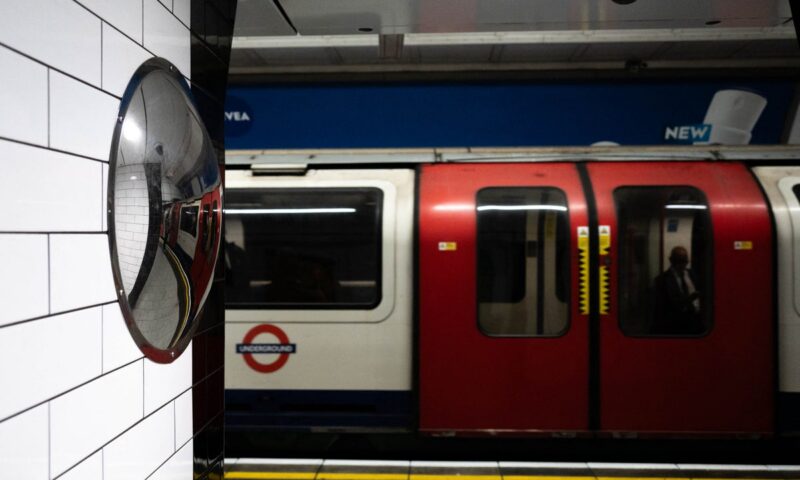 London Tube strikes live: Major walkout begins after last-ditch talks fail to resolve dispute