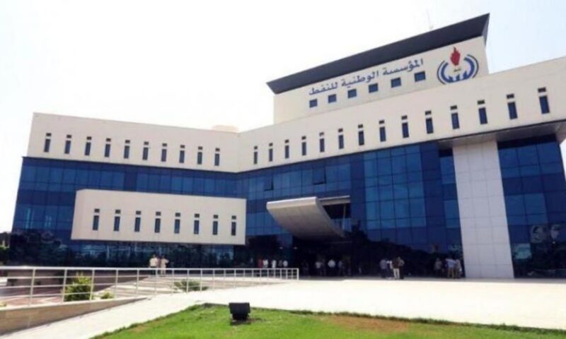 ليبيا توقع اتفاقيات تقاسم إنتاج مع شركات عالمية لتعزيز استثمارات النفط
