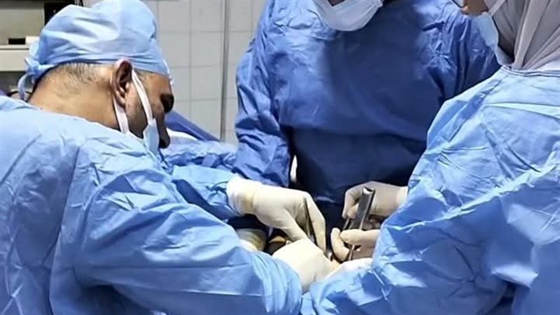إنقاذ مريض من تسمم دموي وإجراء 11 جراحة دقيقة بمستشفى المنيا