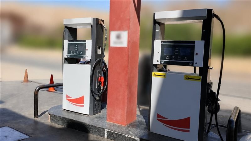 ضبط محطة وقود في درنكة بأسيوط بتهمة خلط السولار بالمياه والاستيلاء على مواد بترولية