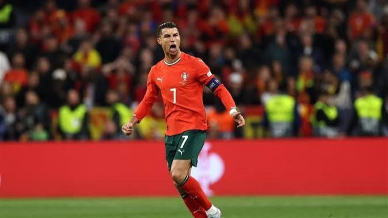 رونالدو يعود للمطاردة، الدون يلحق بميسي ومبابي في سباق الحذاء الذهبي