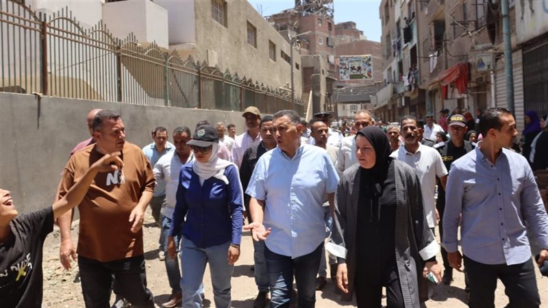 محافظ القليوبية يتابع إزالة الأسواق العشوائية في بهتيم