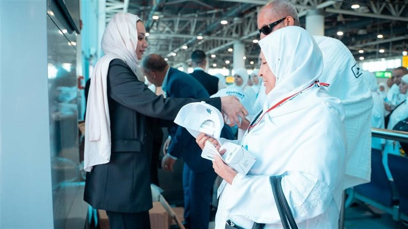 مصر للطيران تختتم اليوم جسرها الجوي لعودة الحجاج