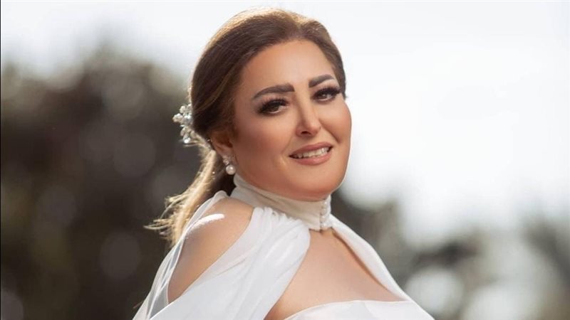 نهال عنبر تدعم هبة مجدي في أزمتها الصحية: “هتقدري يا بطلة”