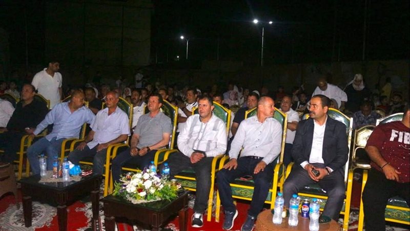 محافظ دمياط يشارك المواطنين مؤازرة المنتخب الوطني أمام بلجيكا في كأس العالم (صور)