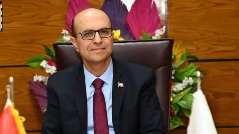 مصادر تكشف قصة ما حدث في اعتذار الدكتور أحمد المنشاوي رئيس جامعة أسيوط عن منصبه
