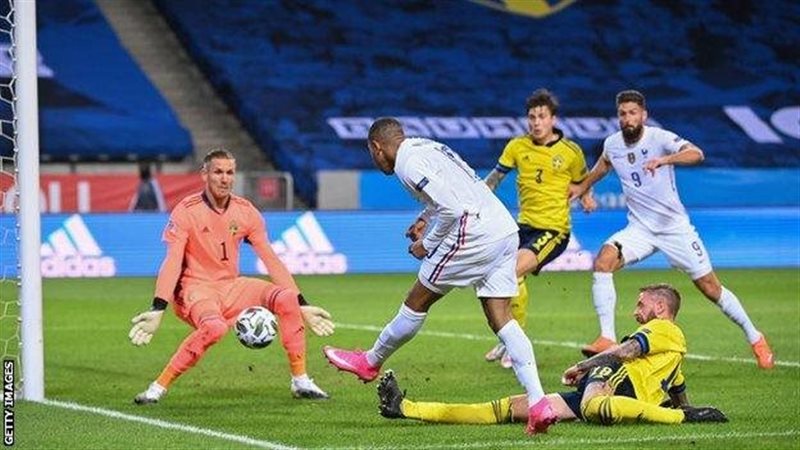 كأس العالم، موعد مباراة فرنسا والسويد في دور الـ32