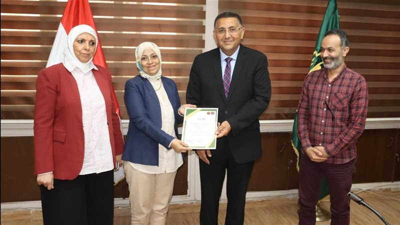 محافظ القليوبية يعتمد الخريطة الرقمية لمدينة بنها