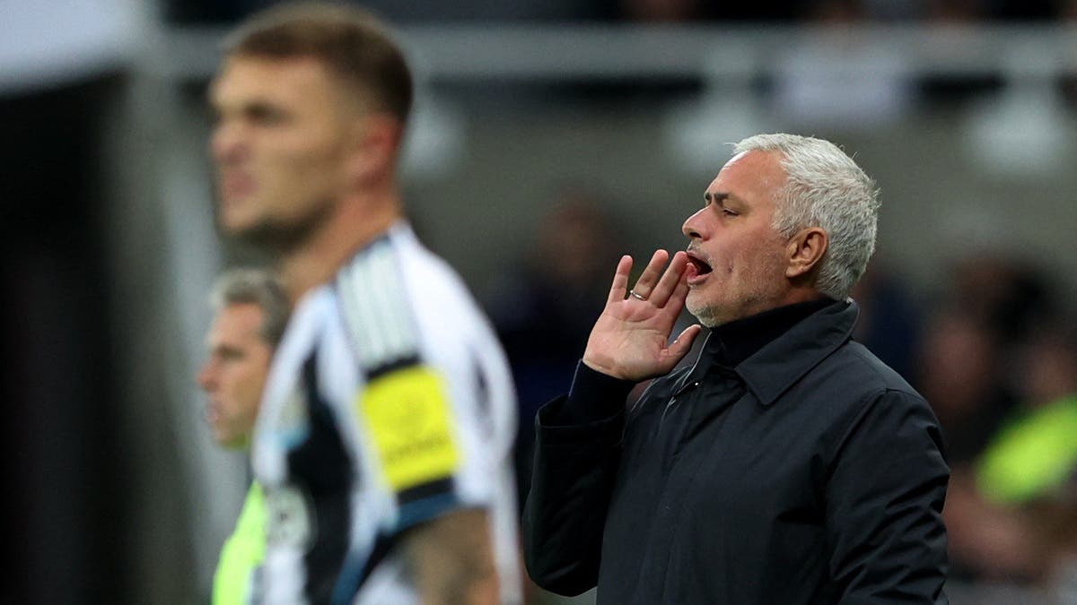 رسمياً.. ريال مدريد يدفع 15 مليون يورو للتعاقد مع مورينيو