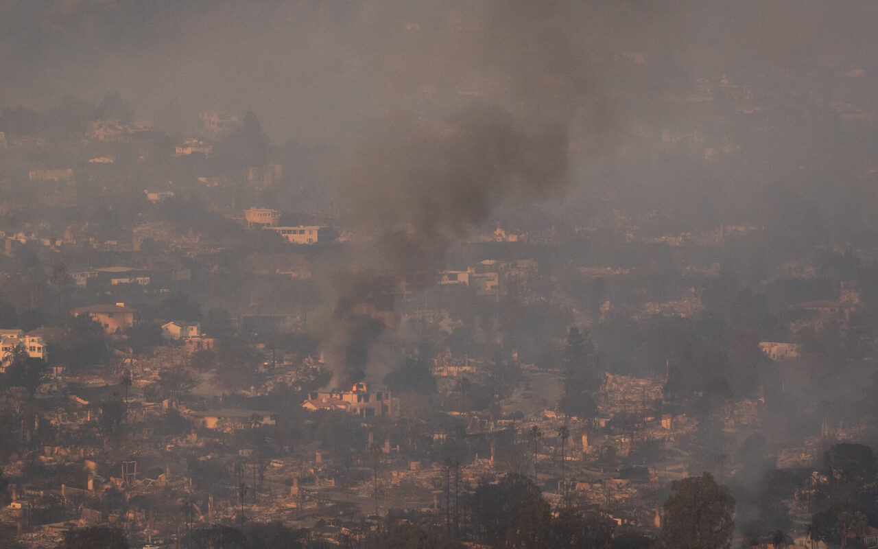 2025 Wildfires Were the Costliest Ever, Researchers Say