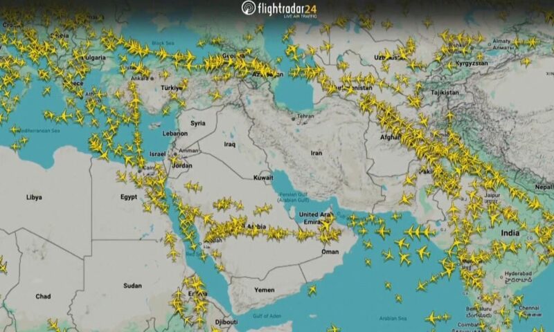 إيران: رفع القيود المفروضة على الطيران وعودة المجال الجوي لطبيعته 