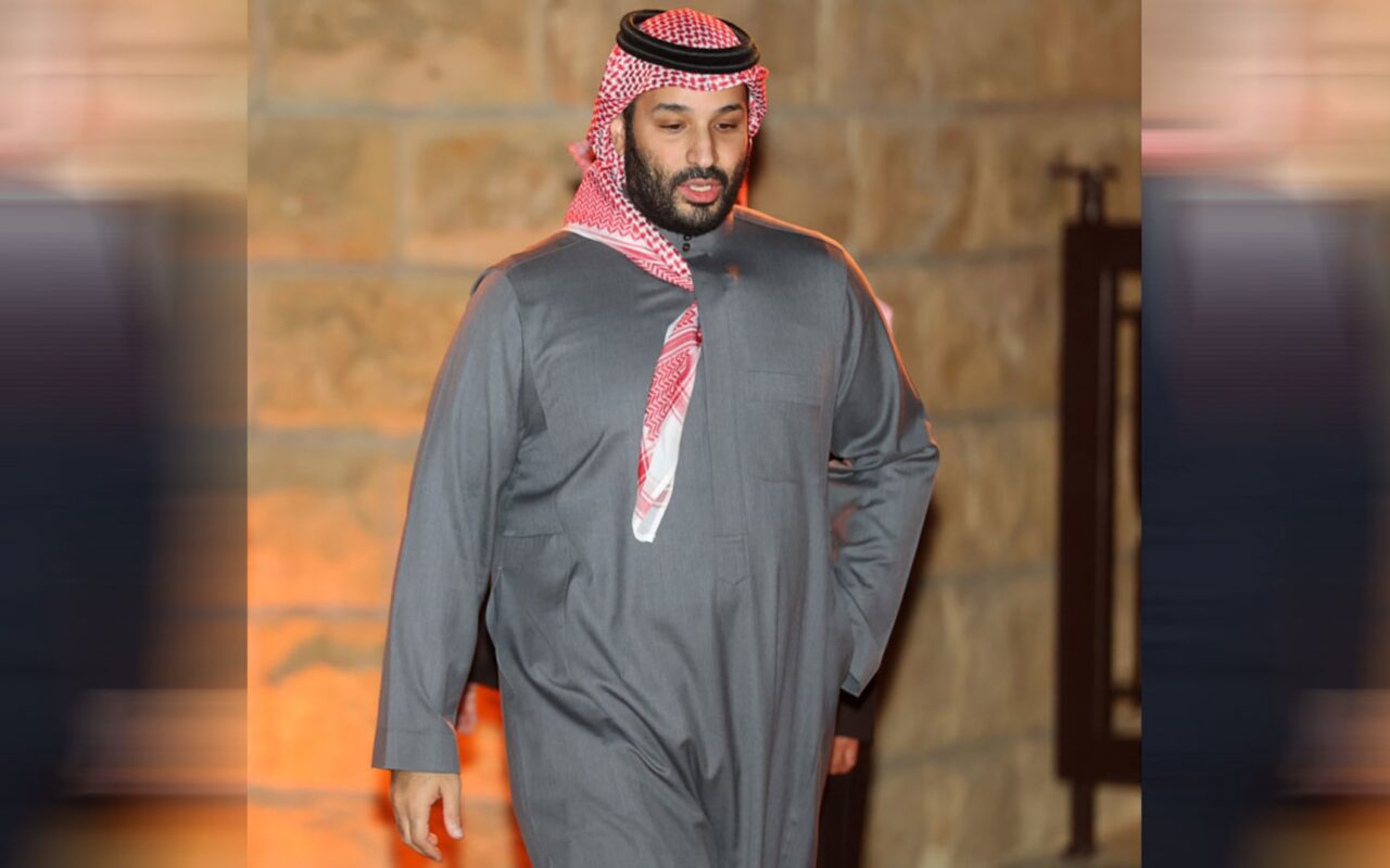 السعودية.. مكتب محمد بن سلمان يعقّب بتدوينة بعد مهاجمة إيران للكويت والبحرين
