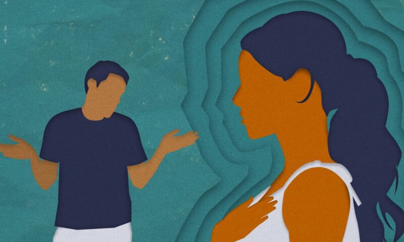 لماذا تعتذر النساء كثيرا..ولماذا لا يفعل بعض الرجال ذلك؟