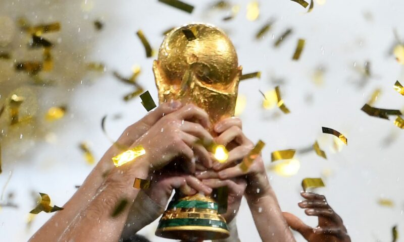 11 لاعباً بارزاً خارج كأس العالم 2026.. تعرّف عليهم