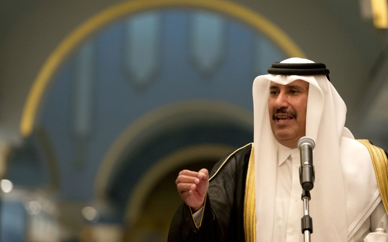حمد بن جاسم يعلق على هجمات إيران على الكويت والبحرين.. ماذا قال؟