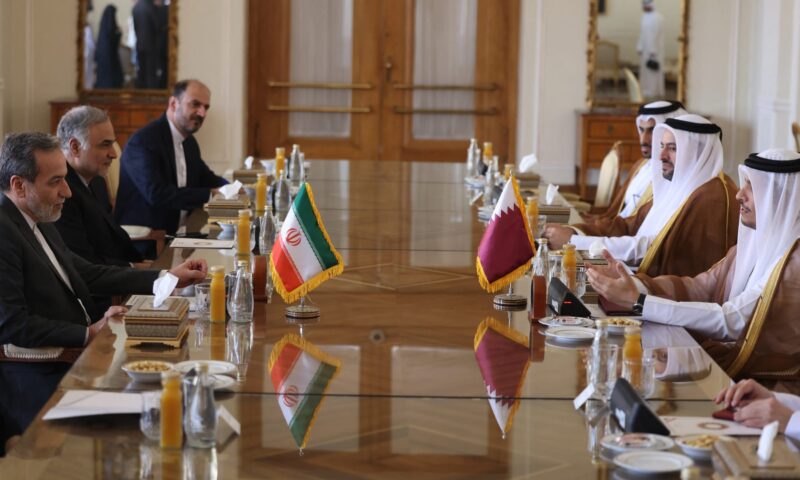 قطر تُعلن عن اتصال أجراه عباس عراقجي بوزير خارجيتها.. وهذا ما ناقشاه