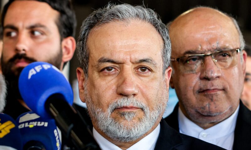 بعد الضربة الأمريكية.. وزير خارجية إيران ينشر خريطة الخليج مع تعليق