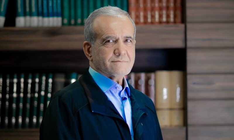 حالة “لا حرب ولا سلم”.. الرئيس الإيراني يبين ما على طهران وواشنطن فعله