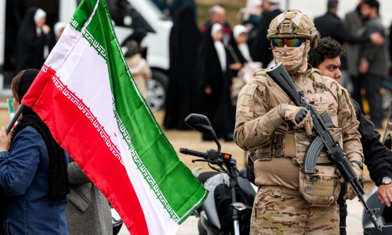مسؤول عسكري إيراني يبين الشرط لتحويل الخليج والمنطقة إلى “جحيم”