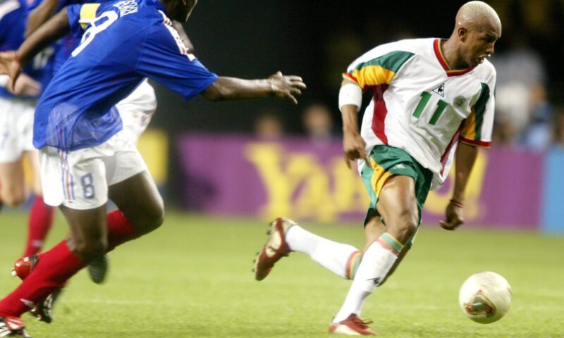 بينهم منتخبان عربيان.. هل تعلم من قص شريط النسخ الـ22 السابقة من كأس العالم؟