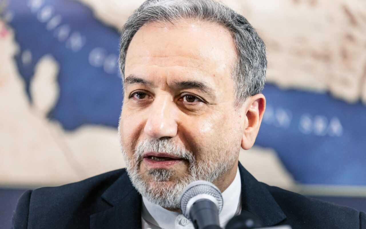 “أقرب من أي وقت”.. وزير خارجية إيران يعلق على قرب التوصل لاتفاق مع أمريكا