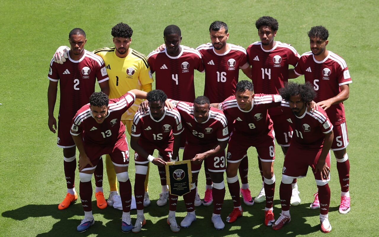 قطر ترفض الهزيمة من سويسرا في “الوقت القاتل”.. وتحقق أول نقطة لها بكأس العالم