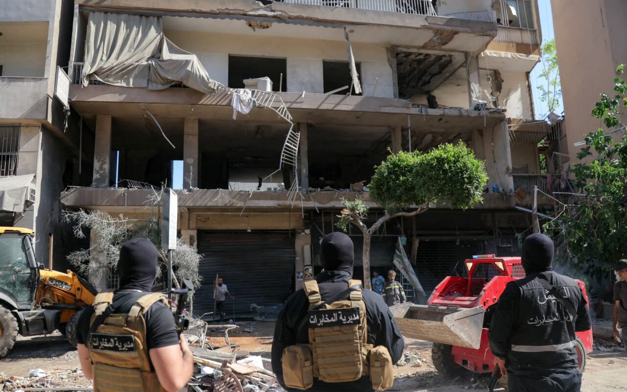 إيران تعلق على ضربات إسرائيل في بيروت: لن تمر دون رد