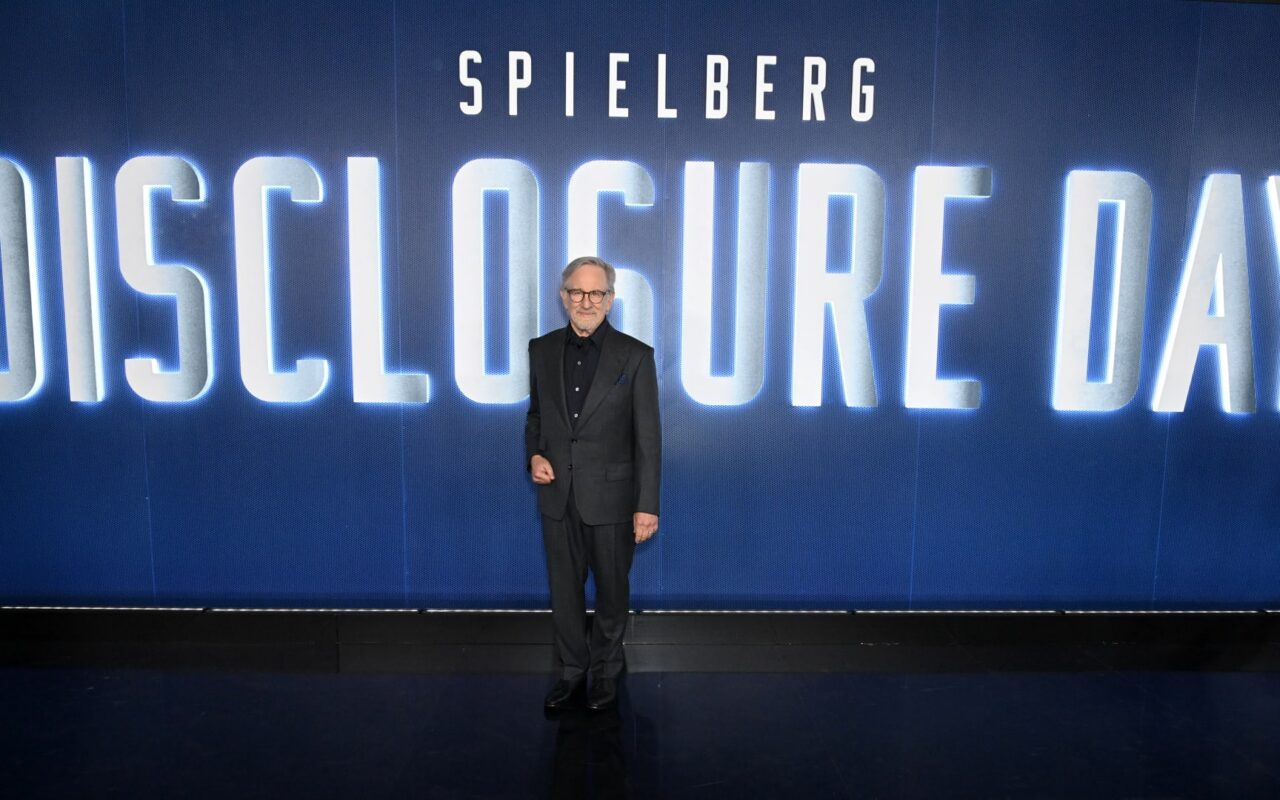 ما الجديد في فيلم “Disclosure Day” للمخرج ستيفن سبيلبرغ؟