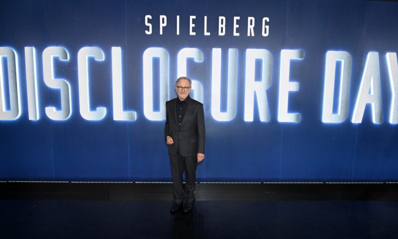 ما الجديد في فيلم “Disclosure Day” للمخرج ستيفن سبيلبرغ؟
