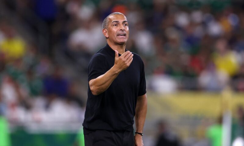 أسرع إقالات المونديال.. إقالة المدير الفني لمنتخب تونس بعد خماسية السويد