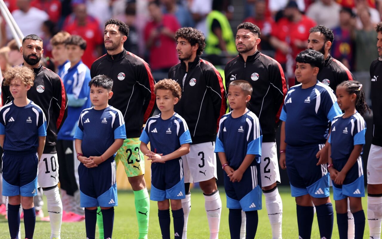 مونديال 2026.. لقطة تظهر تلاوة لاعبي مصر لآيات قرآنية في غرفة الملابس