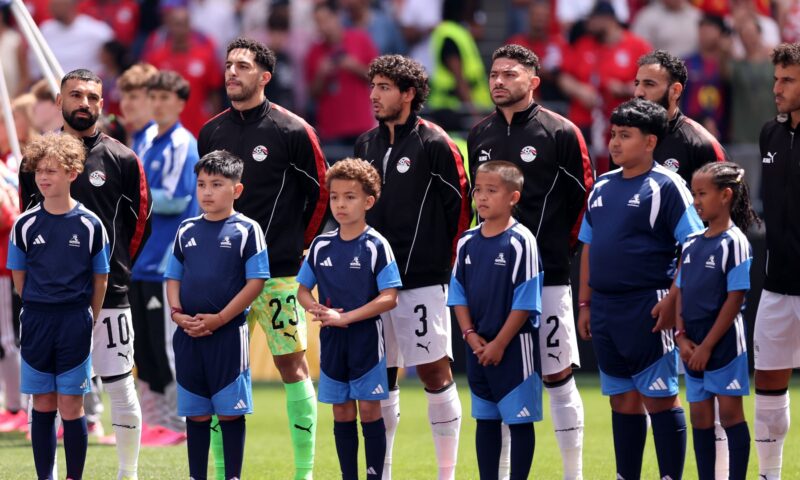 مونديال 2026.. لقطة تظهر تلاوة لاعبي مصر لآيات قرآنية في غرفة الملابس